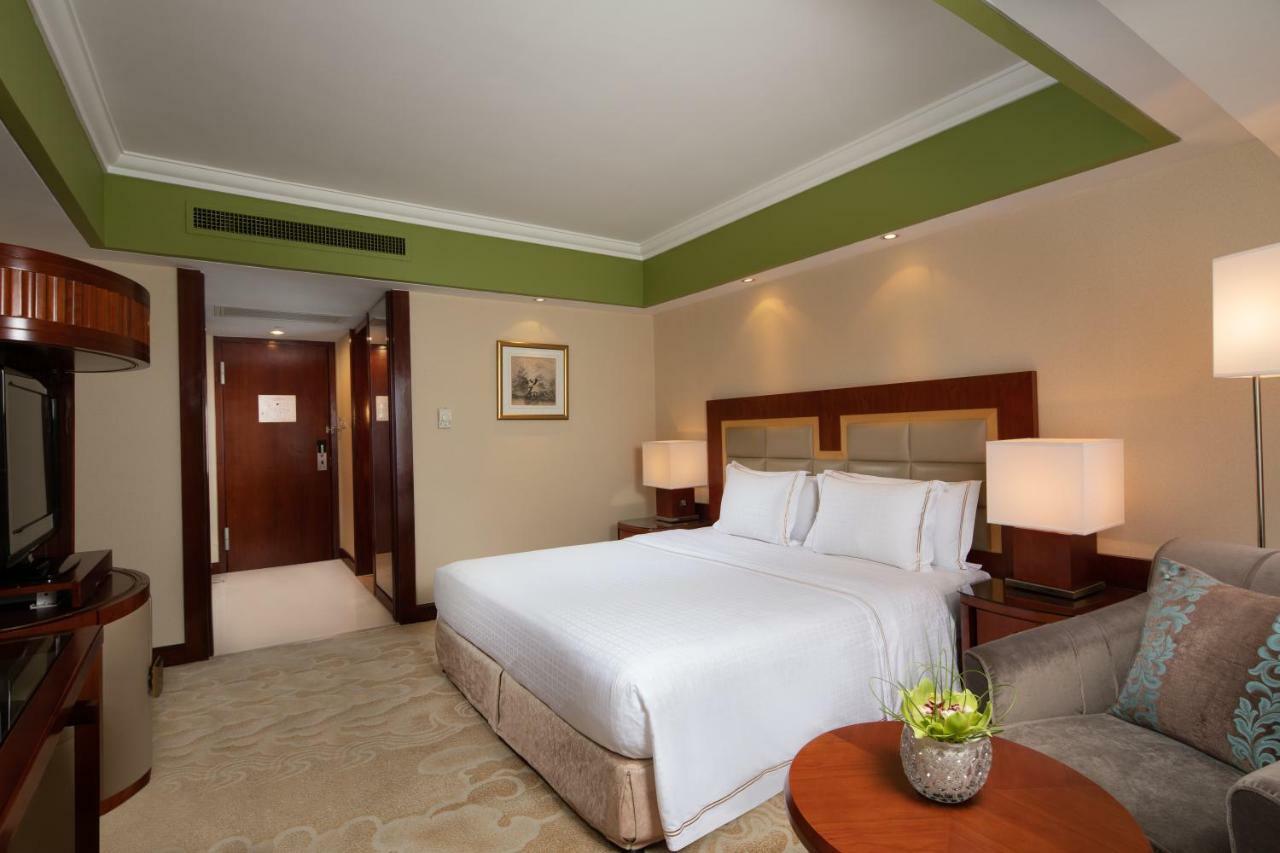 שנגחאי Hua Ting Hotel And Towers מראה חיצוני תמונה